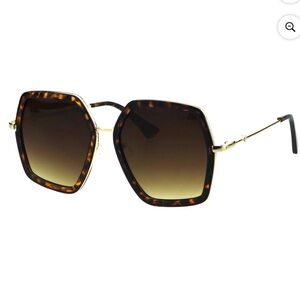Brown tortoise sunglasses